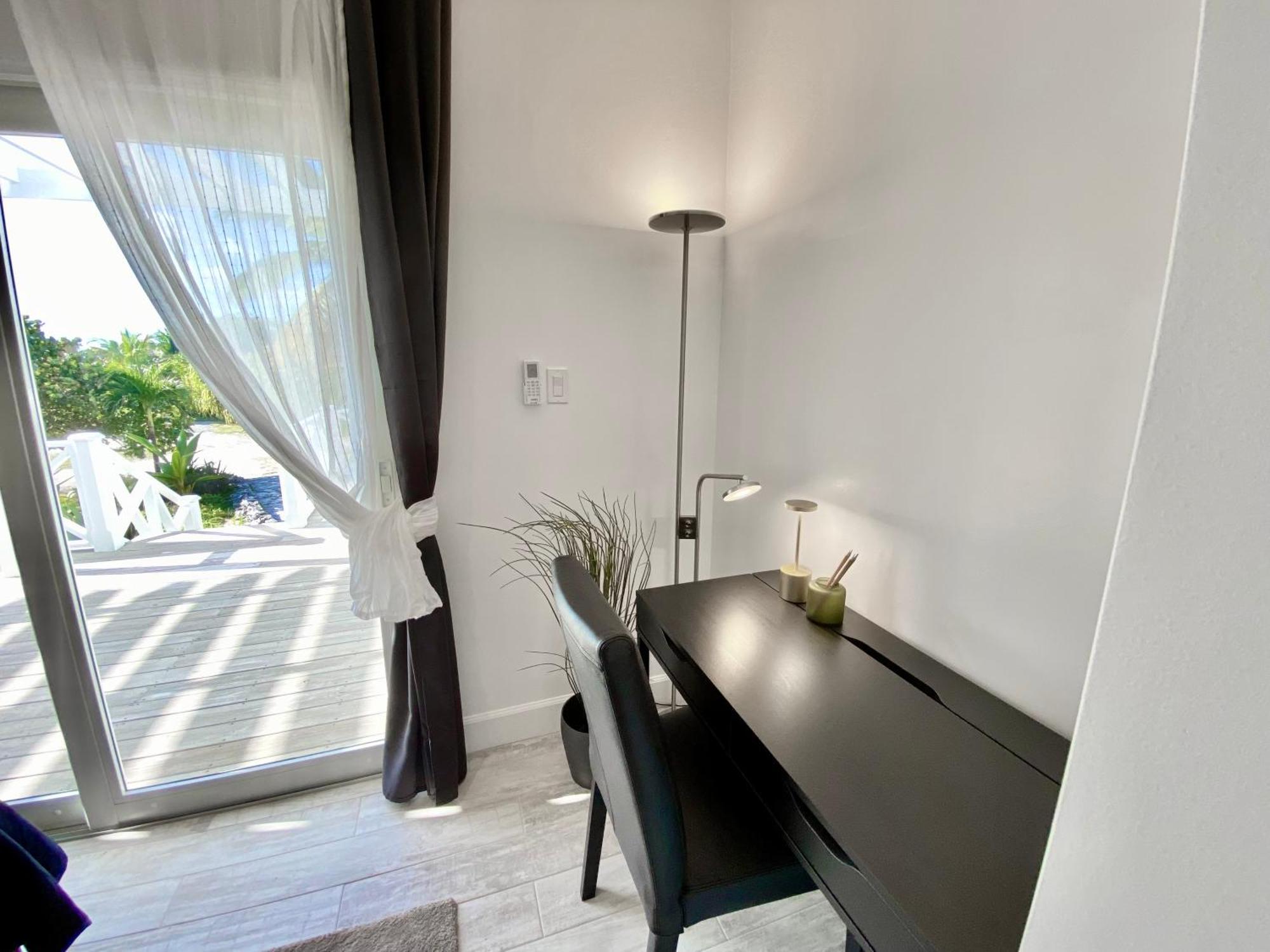 Eleuthera Retreat - Villa & Cottages On Pink Sand Beachfront Palmetto Point ภายนอก รูปภาพ